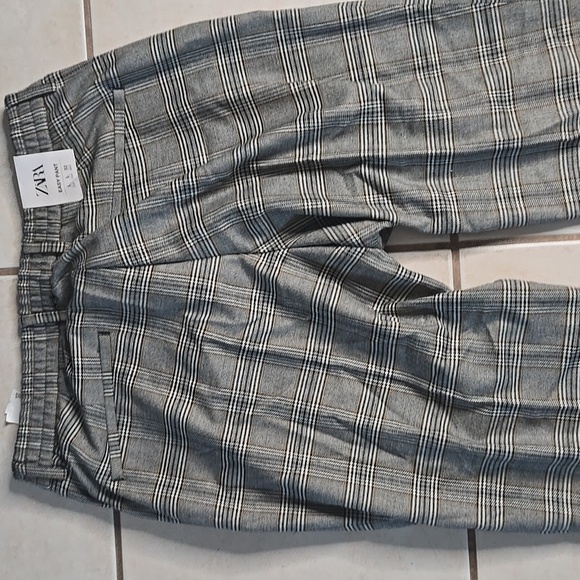 Zara Men's Black and White Checkered Dress Pants - Picture 6 of 7